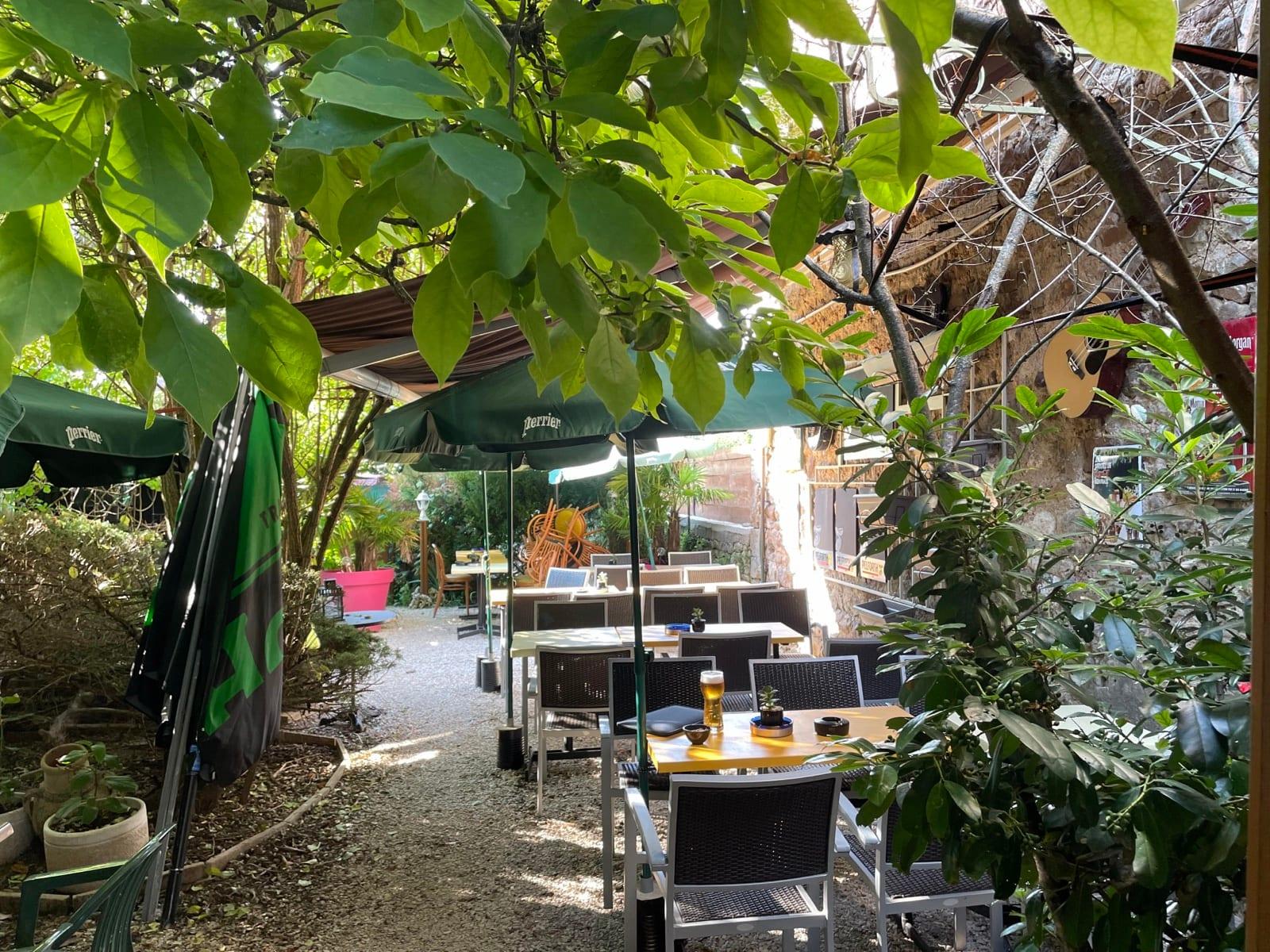 La Cantine de Zan, bistrot de quartier rue de la Liberté à Semur-en-Auxois