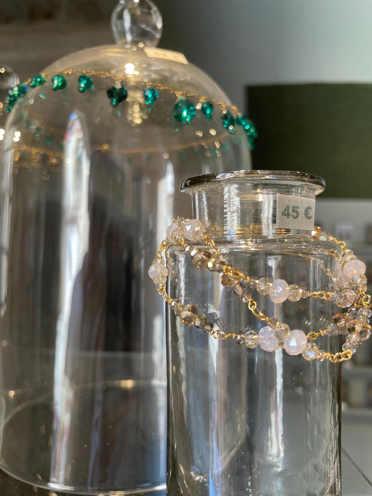 Atelier-boutique Claire Coq Hors Saison à Semur-en-Auxois — bijoux, foulards et céramiques de créatrice
